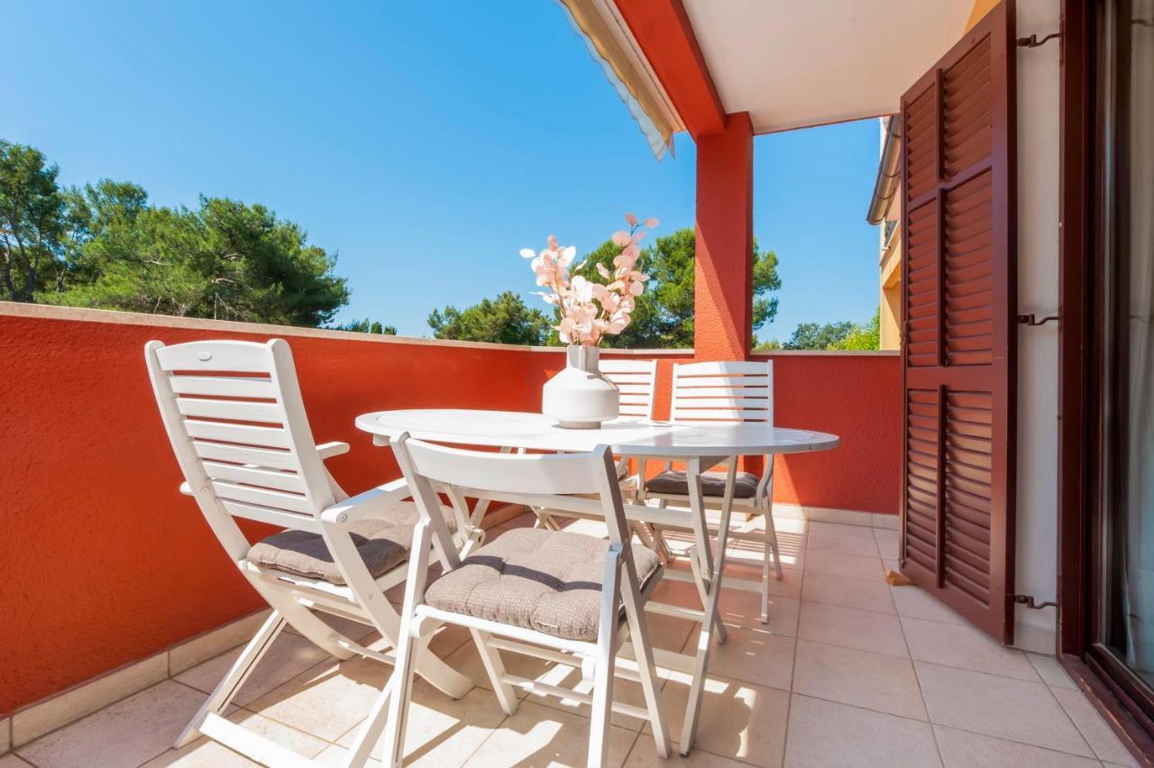 Apartments Villa Rossella 1 ロヴィニ エクステリア 写真