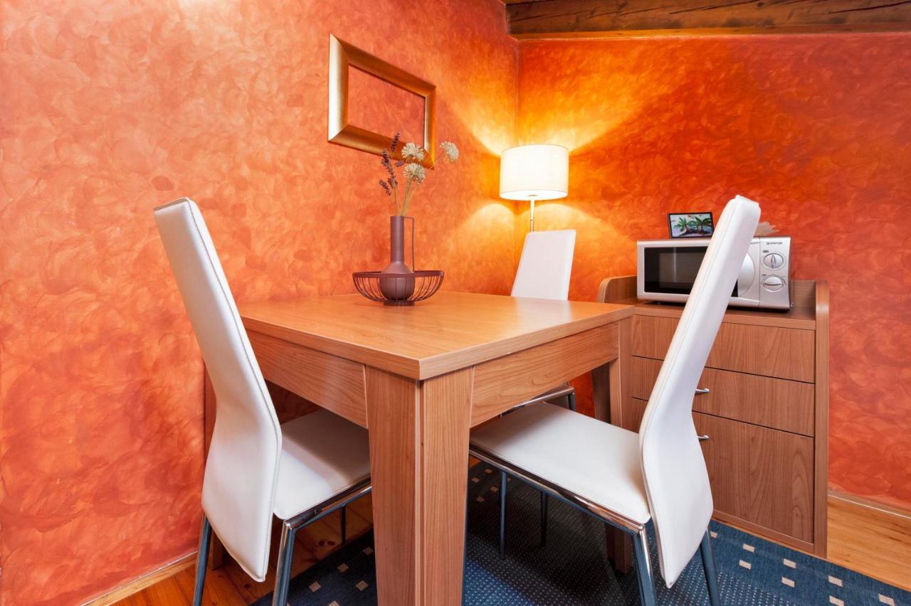 Apartments Villa Rossella 1 ロヴィニ エクステリア 写真