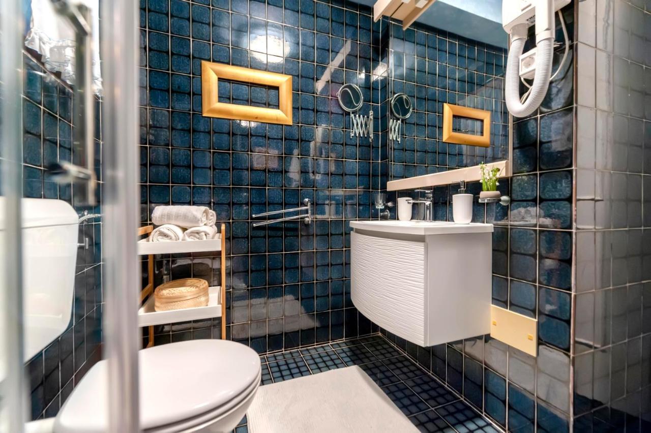 Apartments Villa Rossella 1 ロヴィニ エクステリア 写真