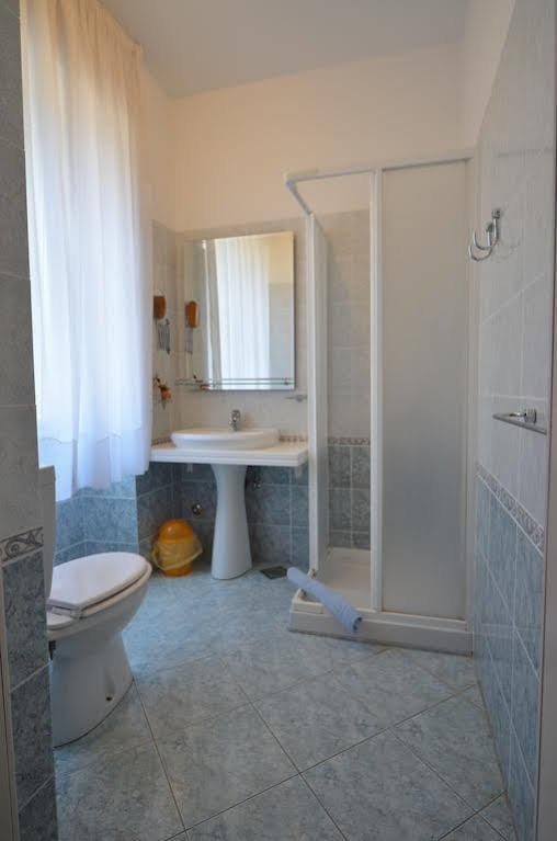 Apartments Villa Rossella 1 ロヴィニ エクステリア 写真