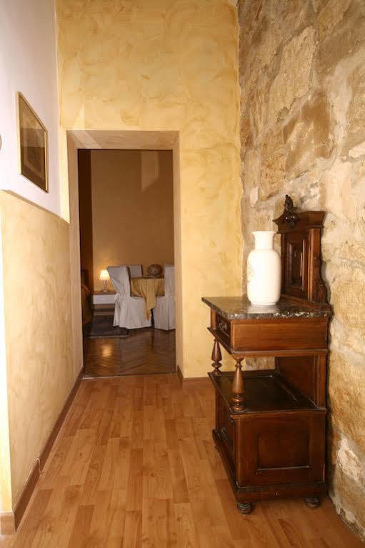 Apartments Villa Rossella 1 ロヴィニ エクステリア 写真